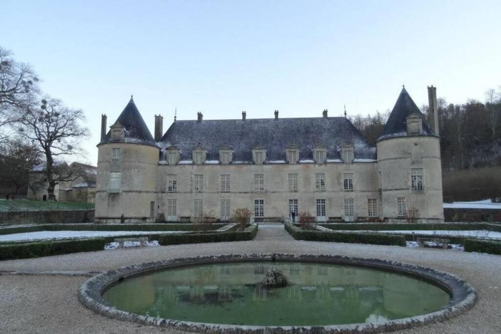 Charmante Maison Bourguignonne Avec Grand Jardin Et Parking مونبار المظهر الخارجي الصورة